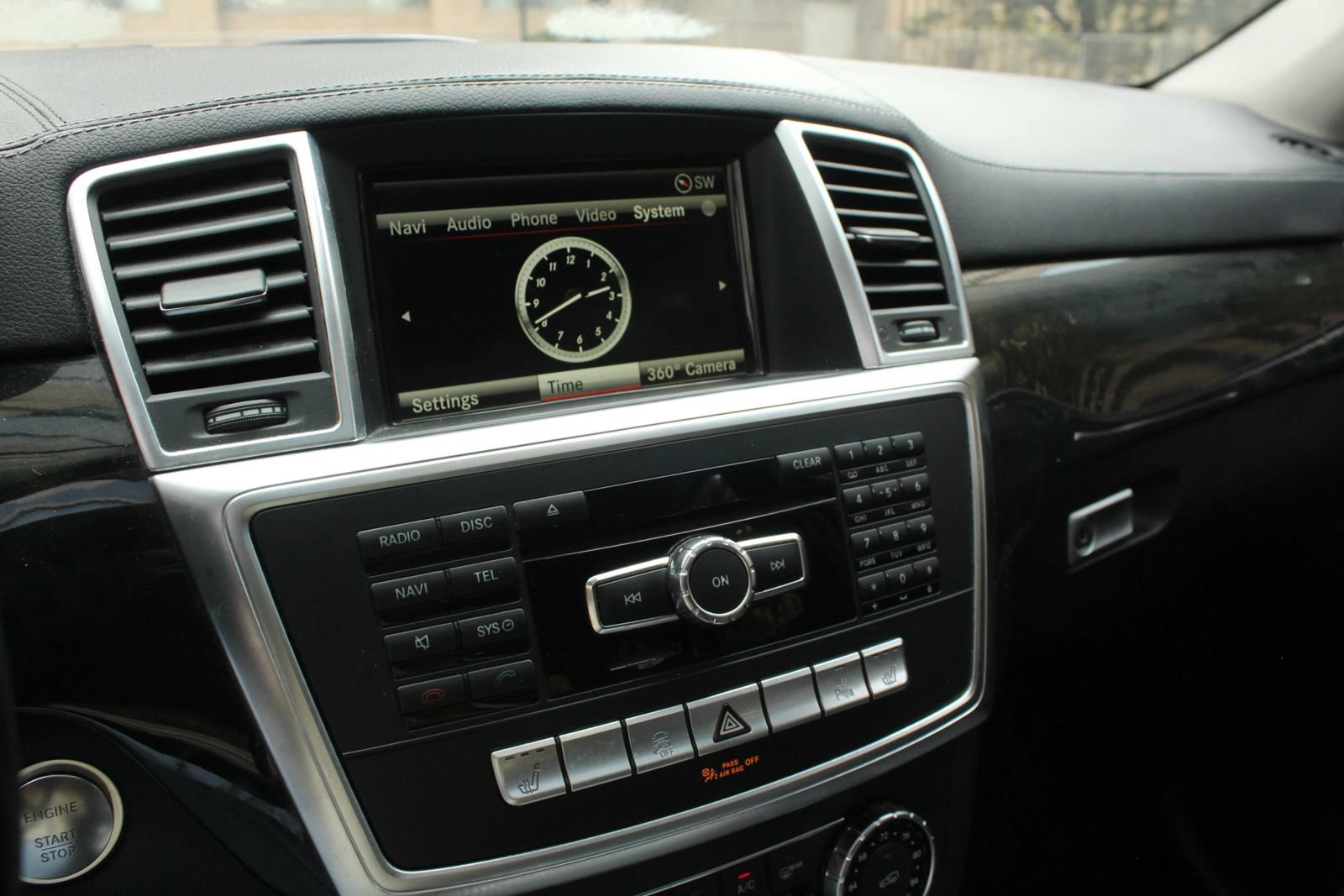 Used 2016 Mercedes-Benz GL 320 BlueTEC 4MATIC w/ Premium I Package image 33