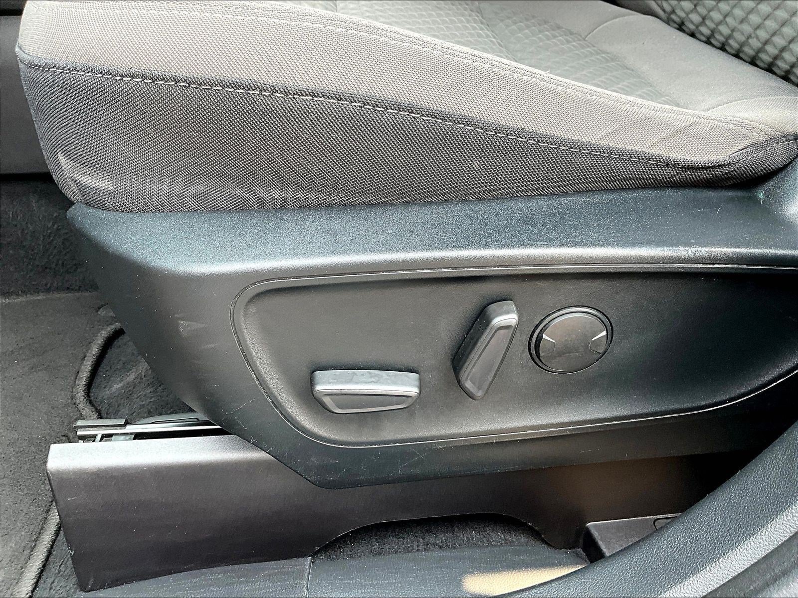 Used 2020 Ford Escape SE Sport FWD image 35