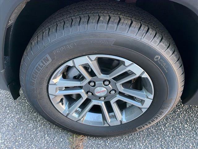 New 2027 GMC Terrain Elevation w/ LPO, Floor Liner Package FWD image 18
