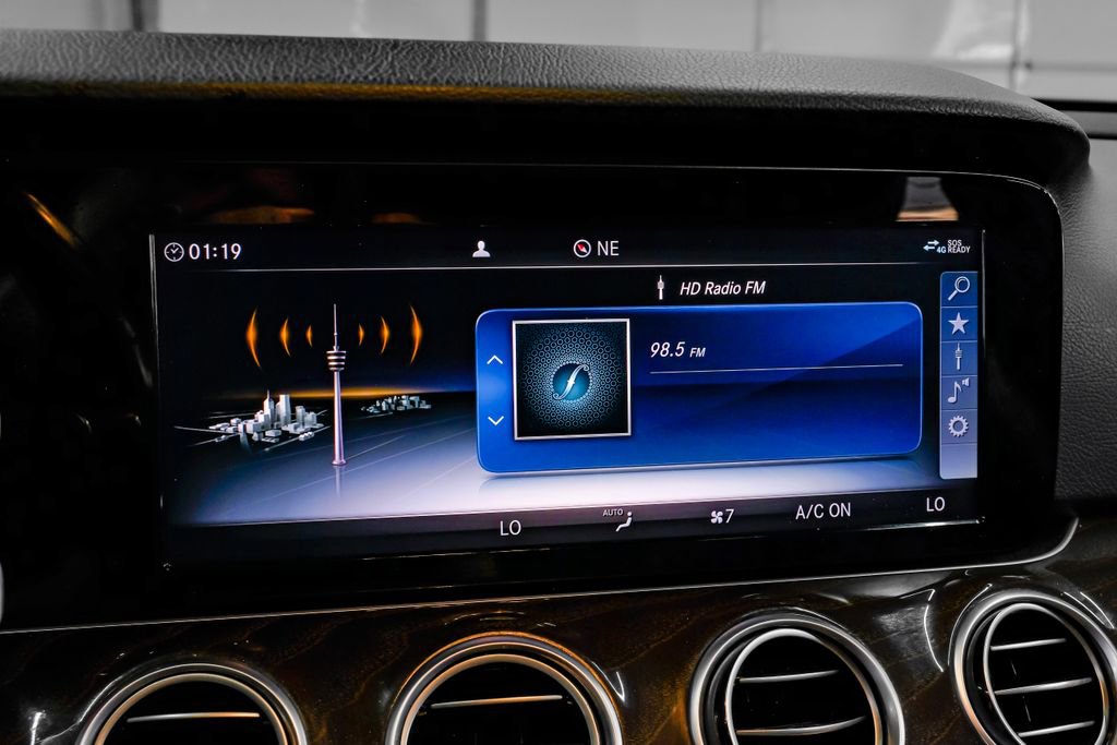 Used 2019 Mercedes-Benz E 450 4MATIC Sedan image 35