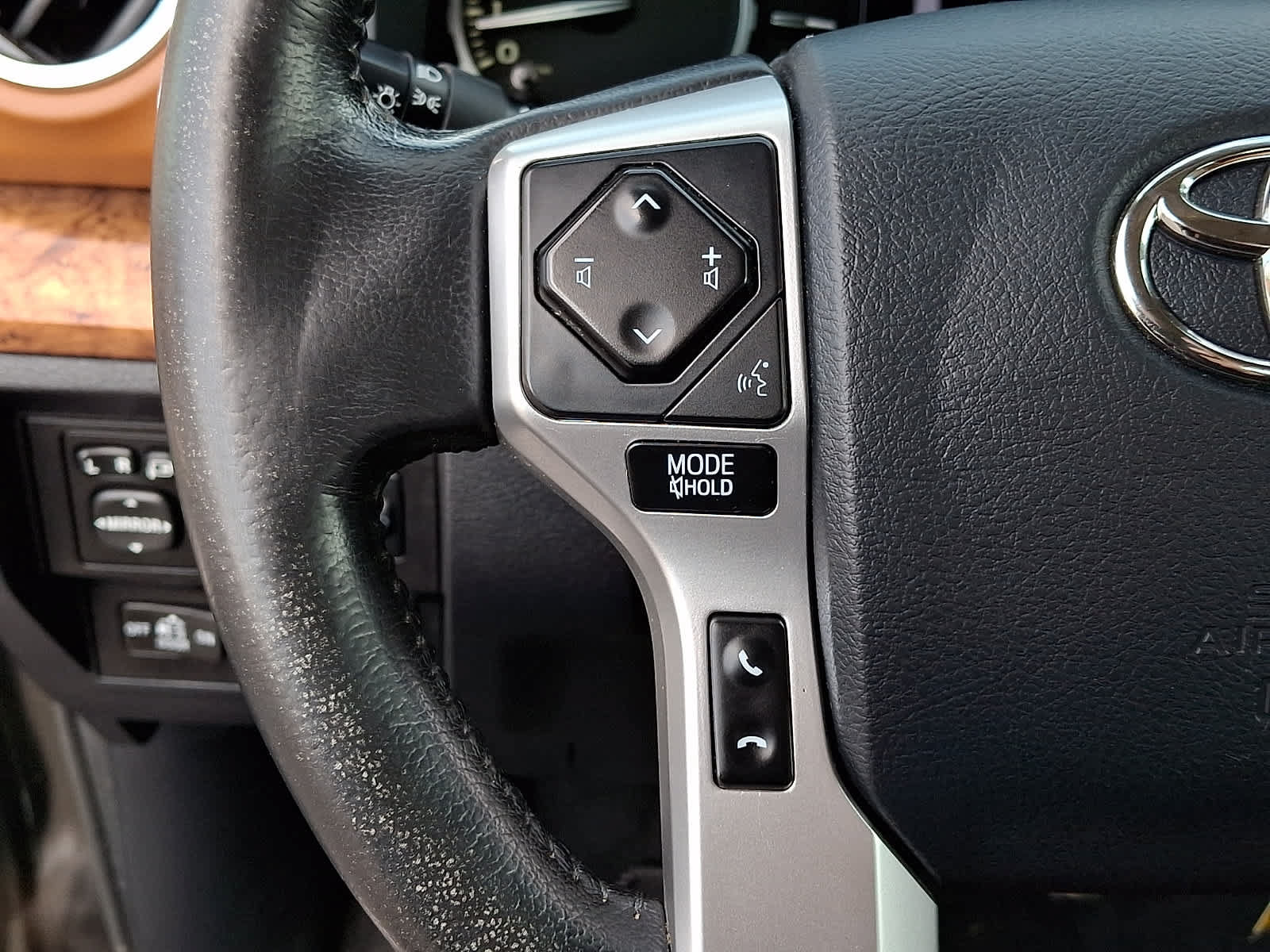 Used 2019 Toyota Tundra 1794 Edition AWD/4WD image 26
