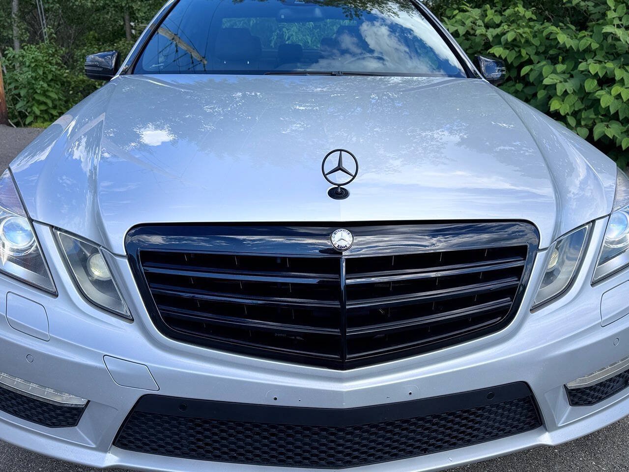Used 2010 Mercedes-Benz E 63 AMG Sedan image 2