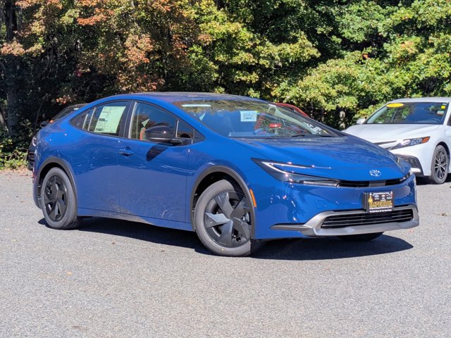 New 2027 Toyota Prius Plug-In Hybrid FWD image 2