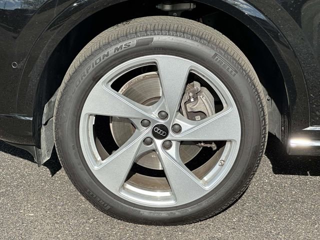 Certified 2025 Audi Q5 Premium w/ Premium Plus AWD/4WD image 10