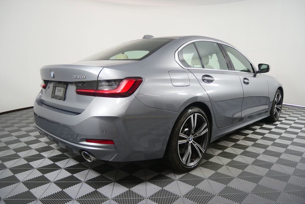 Certified 2024 BMW 330i Sedan image 3