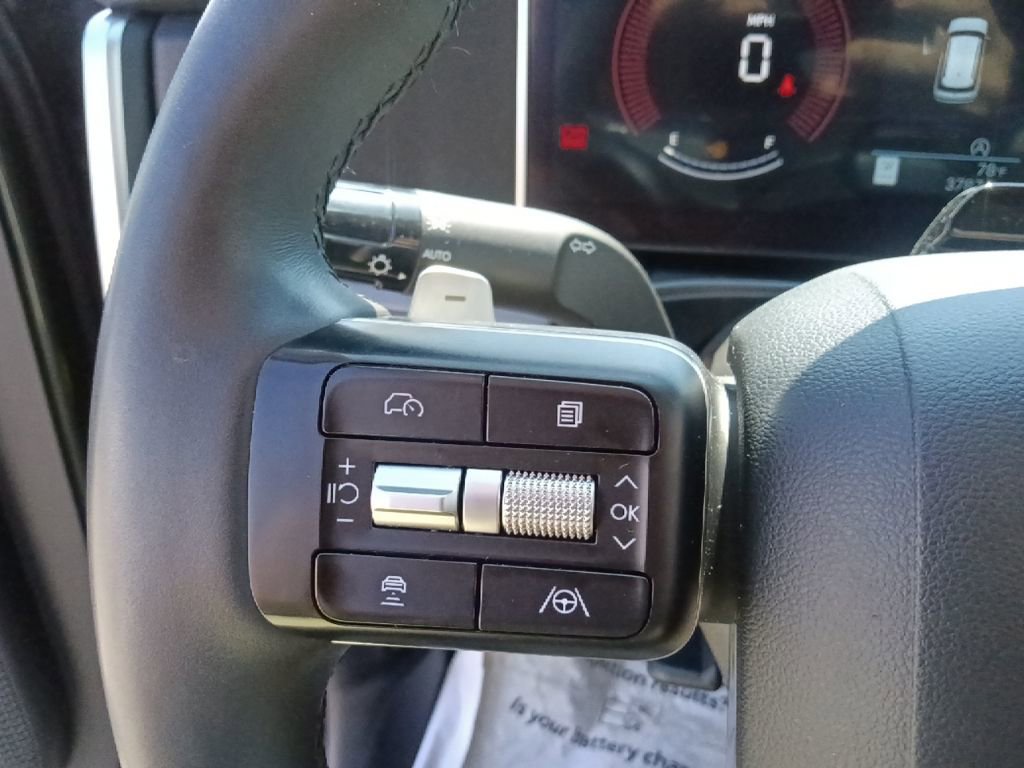 Used 2025 Hyundai Santa Fe XRT image 19