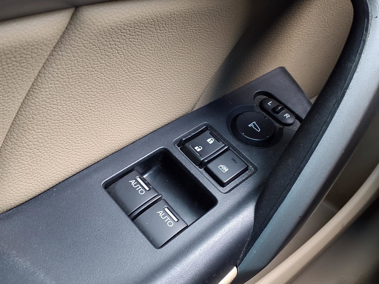 Used 2012 Honda Accord EX-L image 21