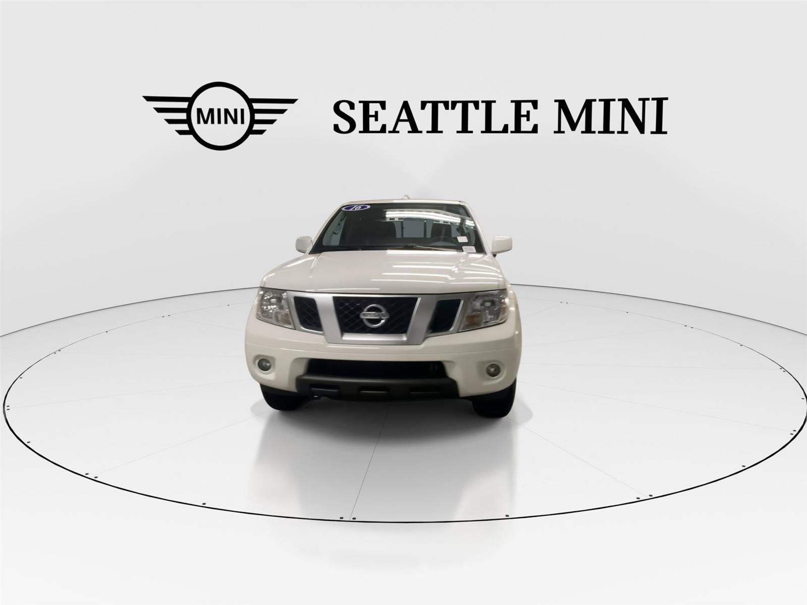 Used 2016 Nissan Frontier PRO-4X AWD/4WD image 4