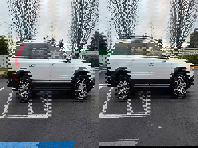 Used 2015 Volvo XC70 T6 Platinum w/ Protection Package image 4