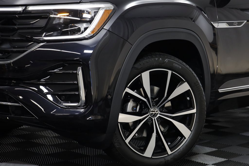 New 2026 Volkswagen Atlas SEL Premium R-Line image 3