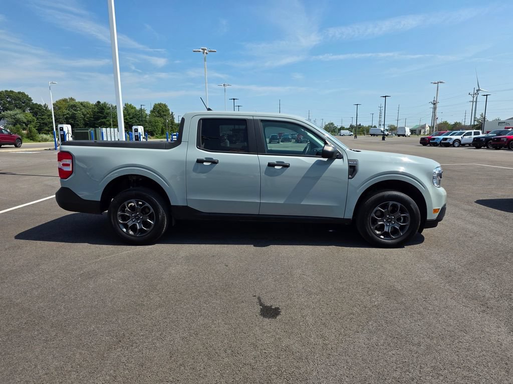 Used 2022 Ford Maverick XLT FWD image 4