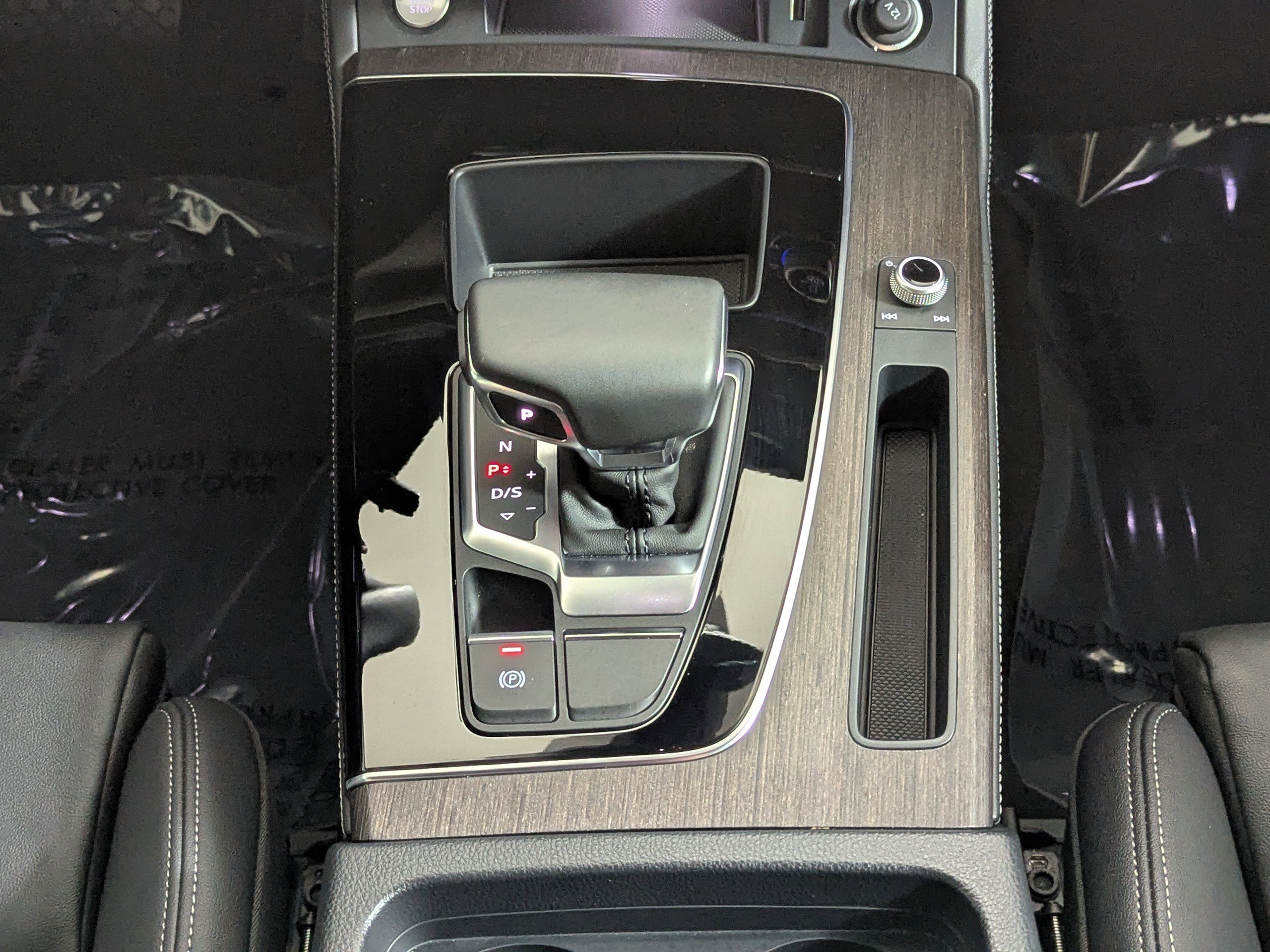 Certified 2025 Audi Q5 2.0T Premium Plus w/ Premium Plus Package image 17