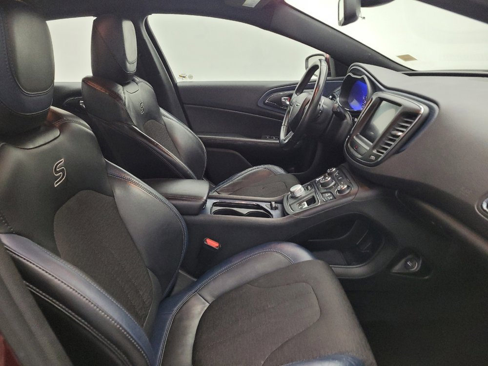 Used 2015 Chrysler 200 S w/ Navigation & Sound Group I image 21