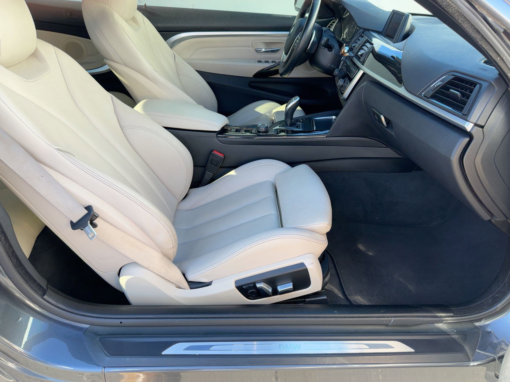 Used 2016 BMW 428i Convertible image 28