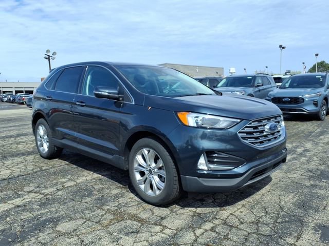 Used 2024 Ford Edge Titanium image 3
