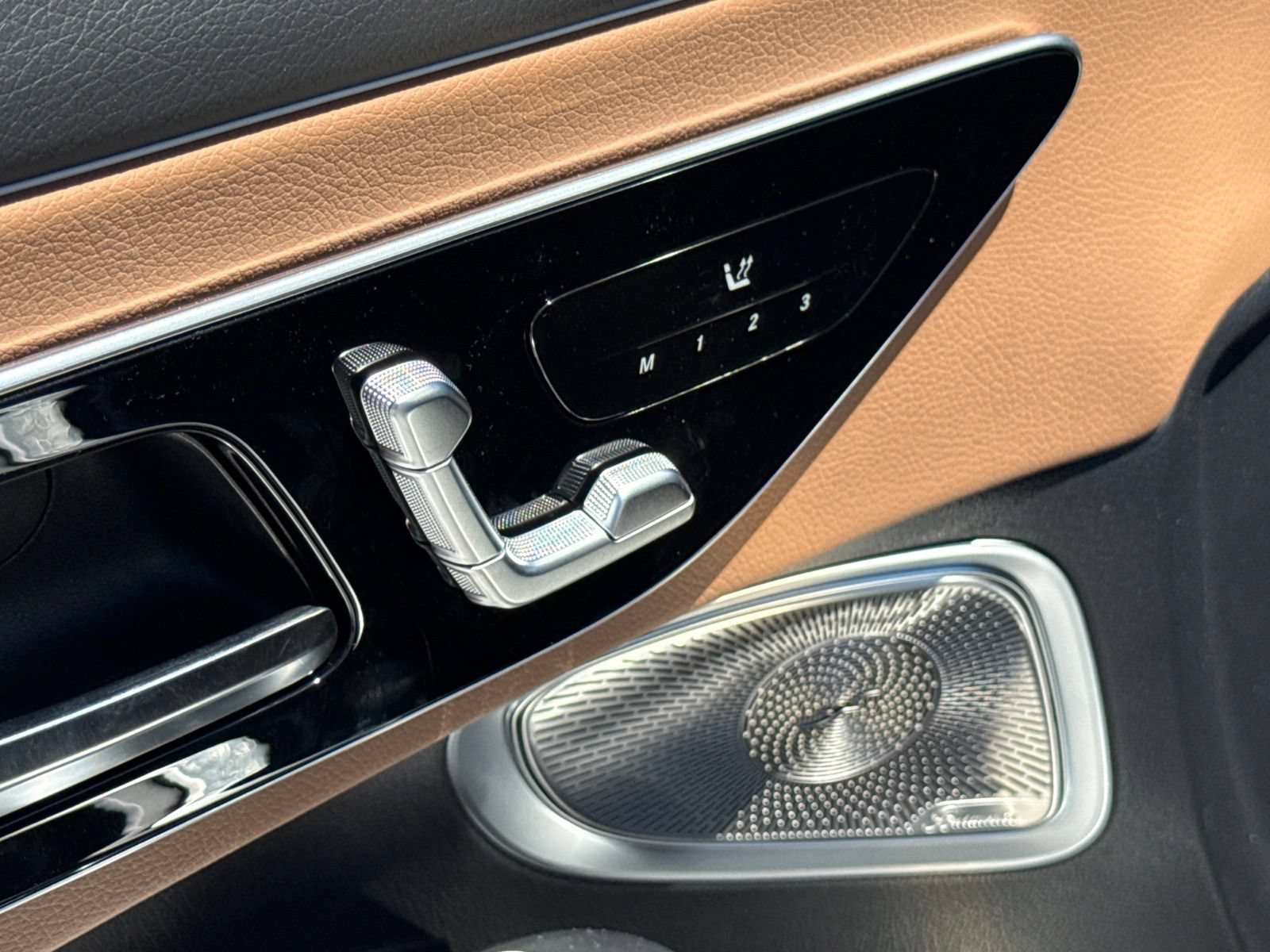 New 2026 Mercedes-Benz CLE 300 4MATIC Coupe image 17