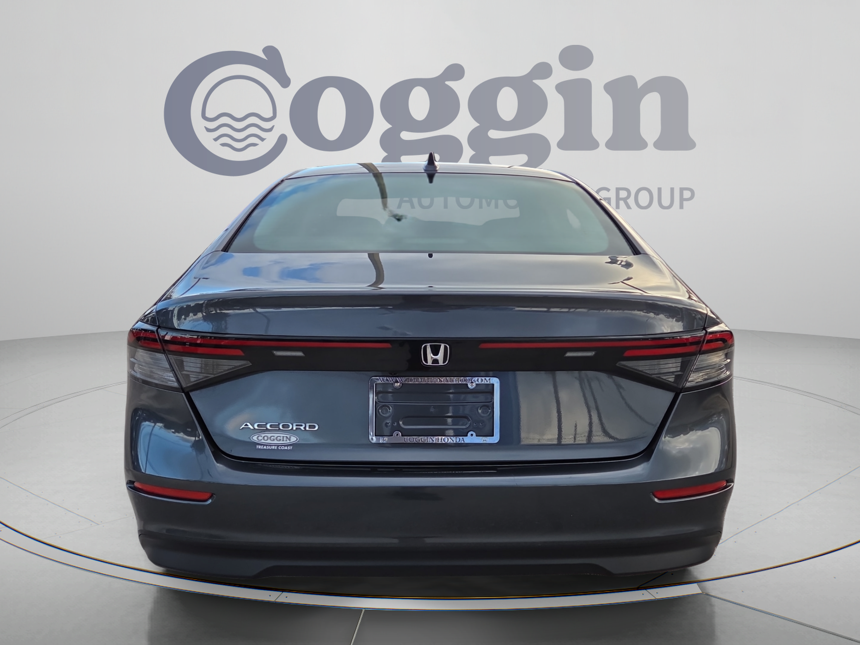Used 2023 Honda Accord EX image 4
