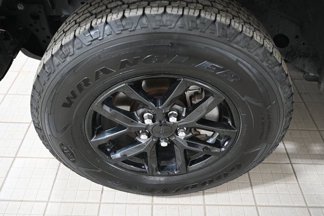 Used 2023 Jeep Wrangler Freedom Edition image 17