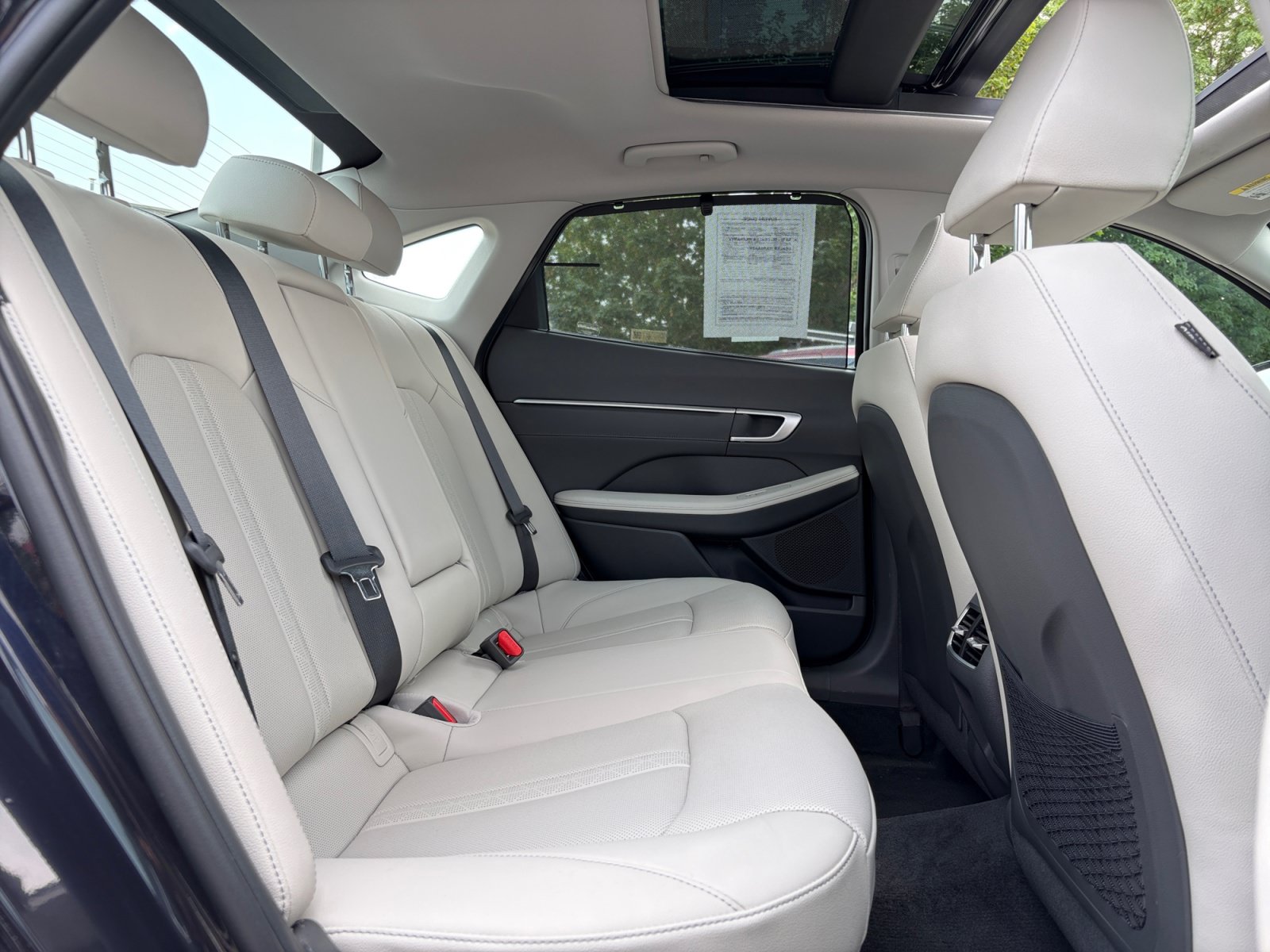 Used 2025 Hyundai Sonata Limited FWD image 32