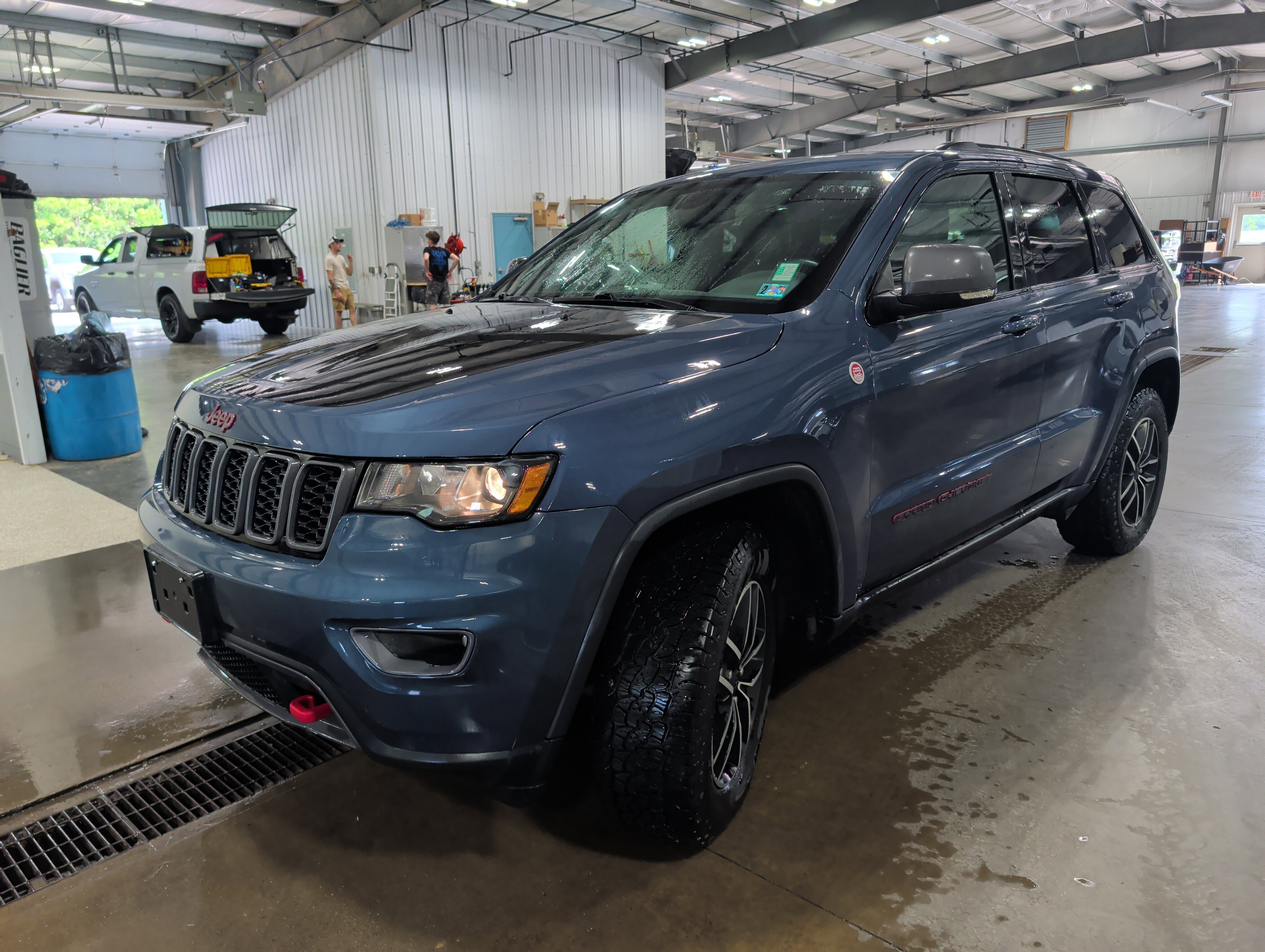 Used 2021 Jeep Grand Cherokee Trailhawk AWD/4WD image 6
