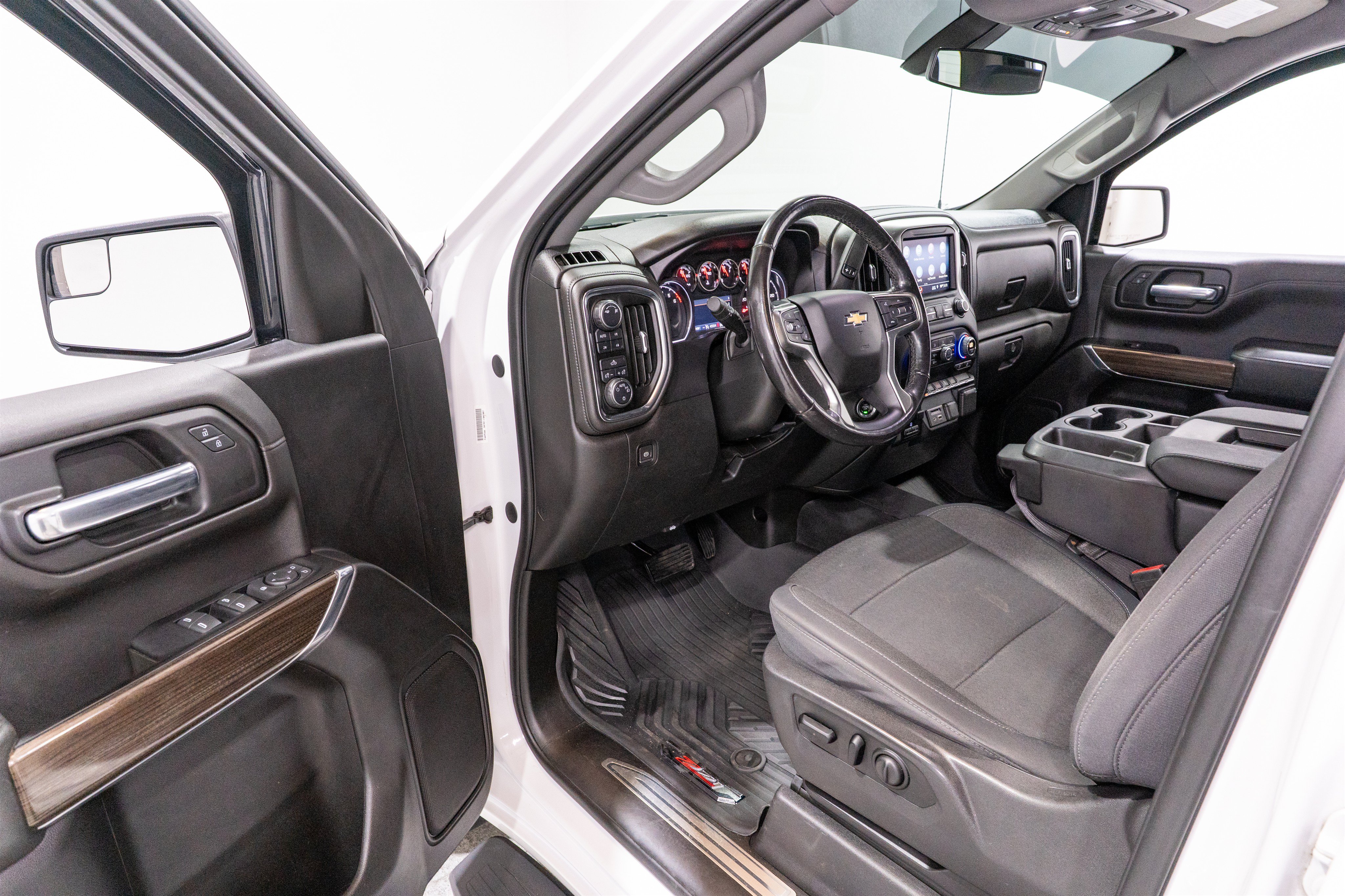 Used 2019 Chevrolet Silverado 1500 LT AWD/4WD image 13