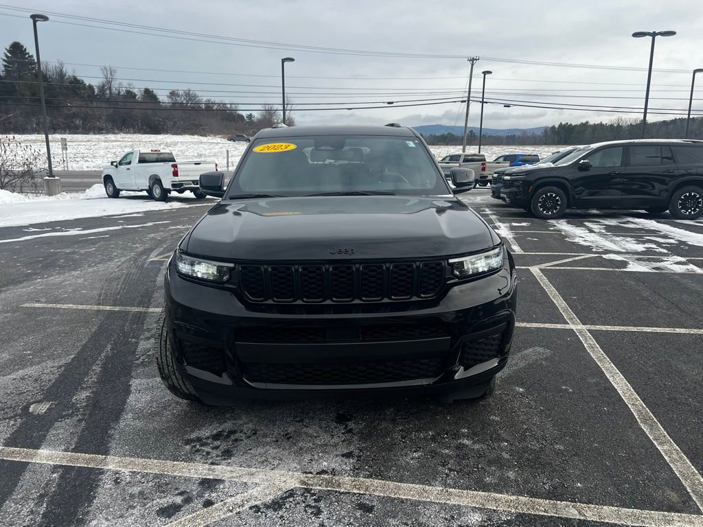 Used 2023 Jeep Grand Cherokee L Laredo image 8