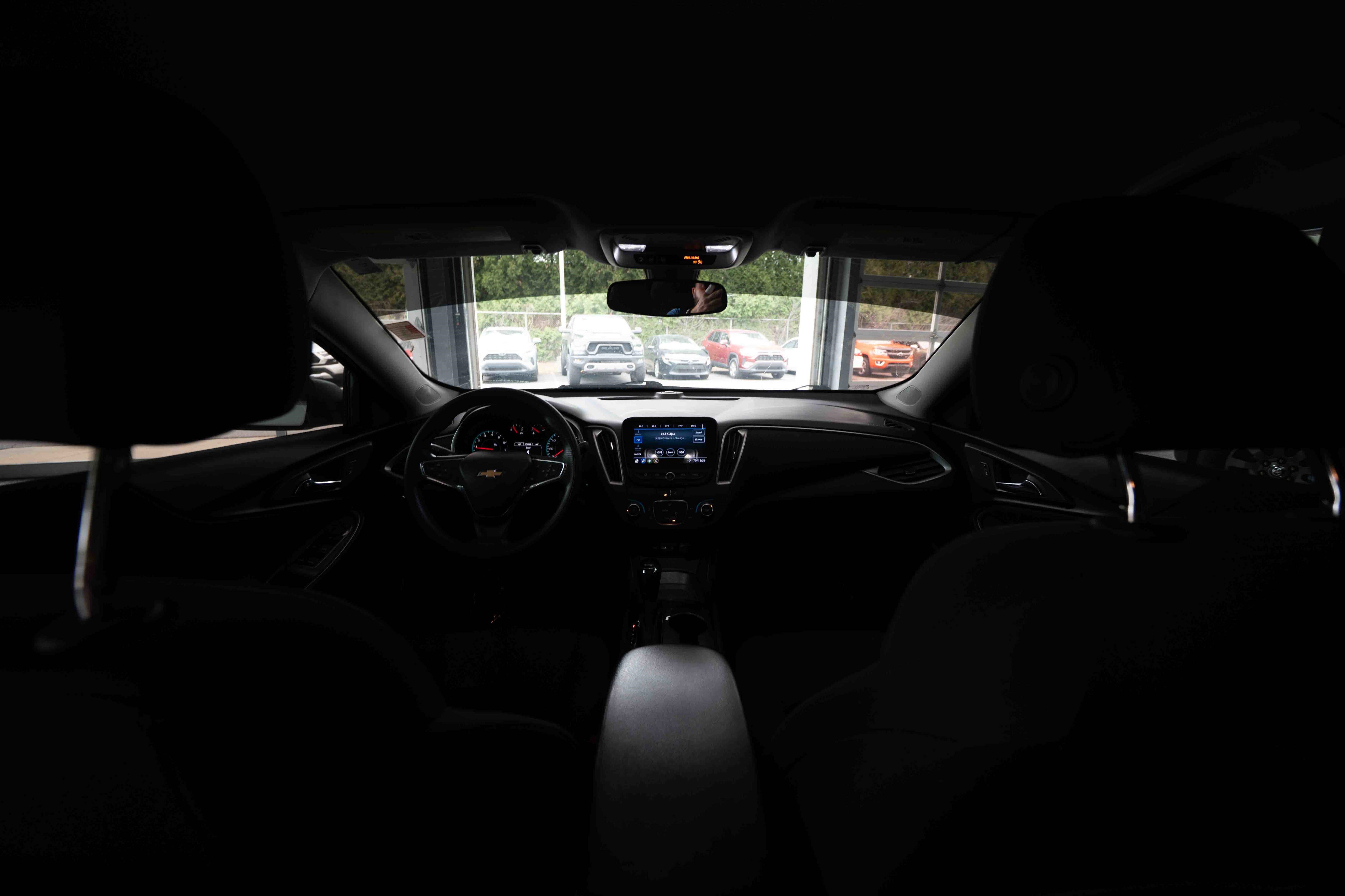 Used 2020 Chevrolet Malibu LS FWD image 19