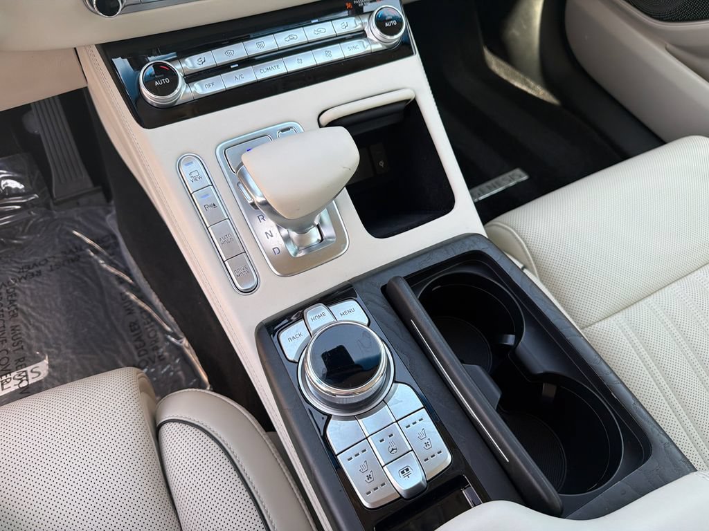 Used 2022 Genesis G90 3.3T Premium RWD image 34