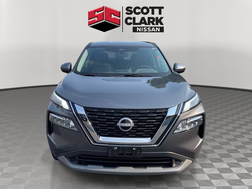 Used 2023 Nissan Rogue SV AWD/4WD image 2