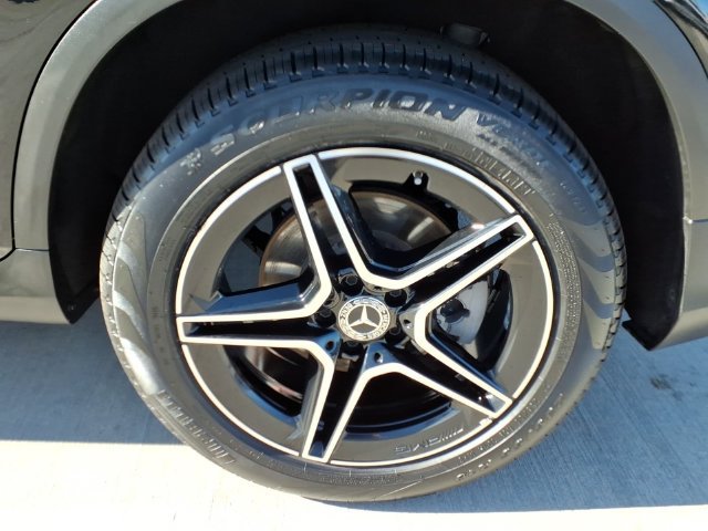 Used 2022 Mercedes-Benz GLC 300 image 24