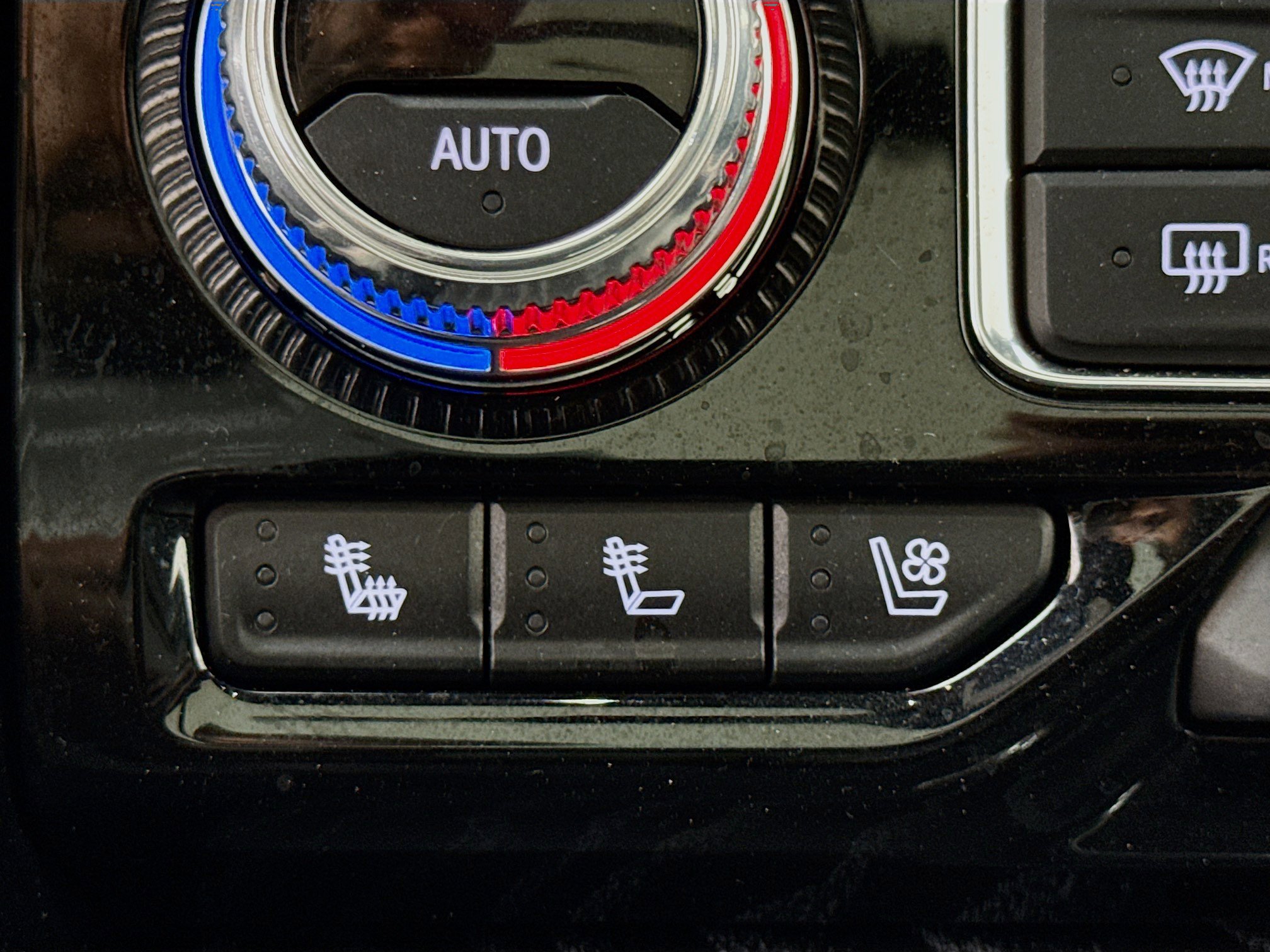 Used 2022 GMC Yukon Denali image 21