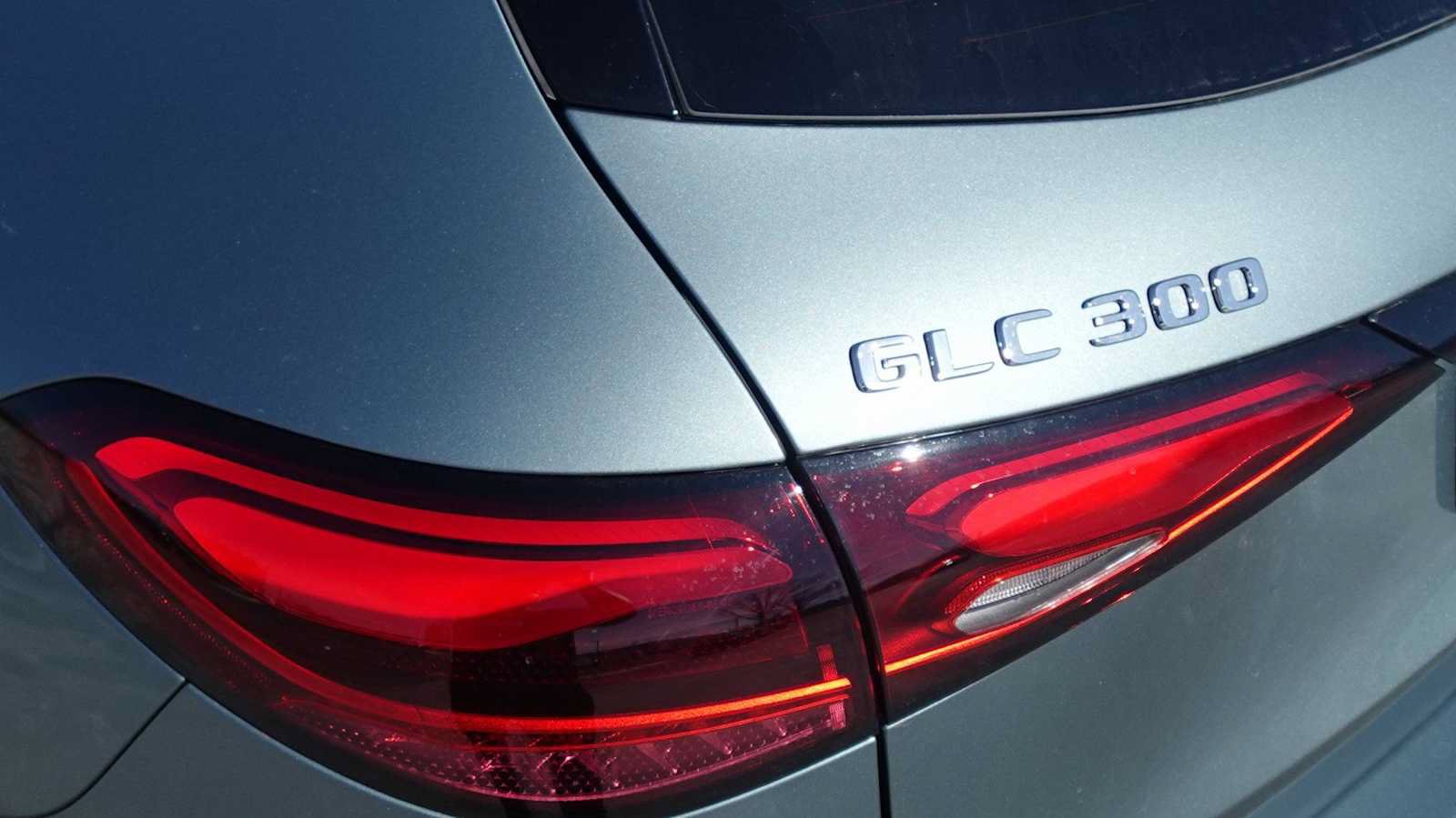 Used 2026 Mercedes-Benz GLC 300 4MATIC image 23