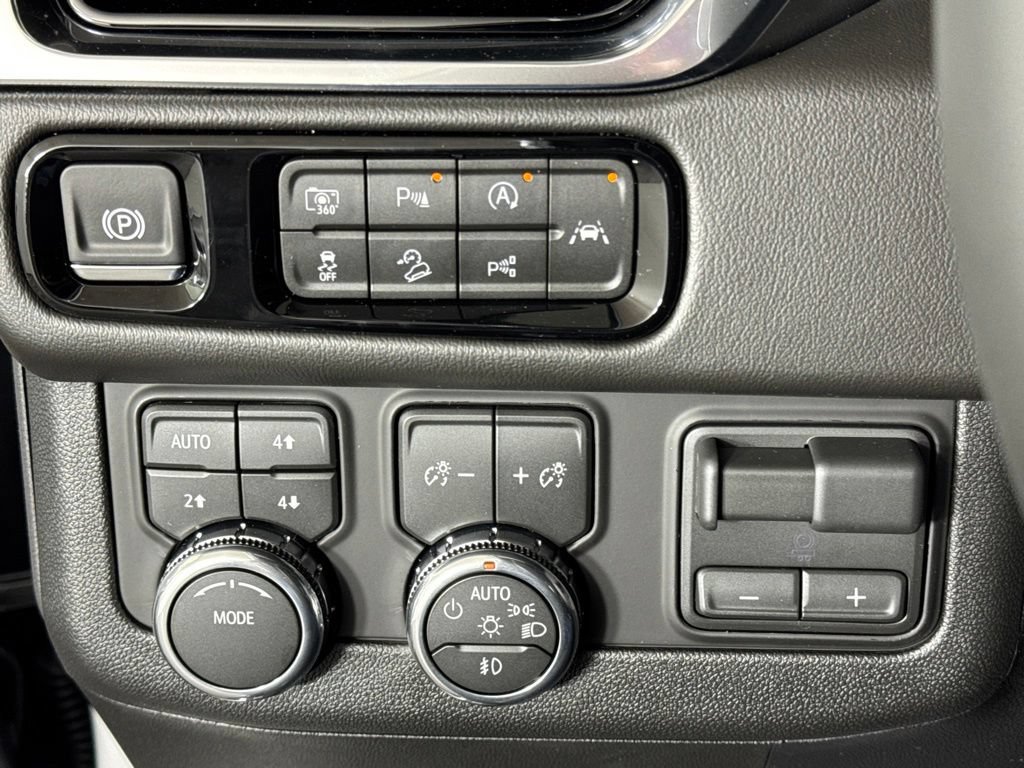 New 2026 GMC Yukon XL Elevation w/ Elevation Premium Package AWD/4WD image 19