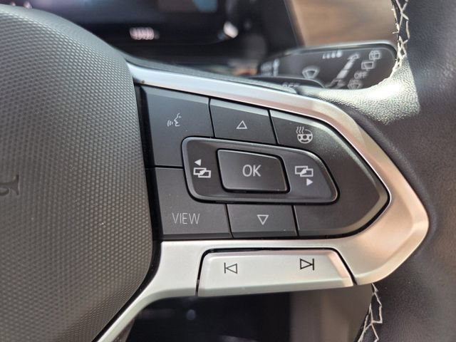 Used 2024 Volkswagen Atlas SE w/ Panoramic Sunroof Package FWD image 29