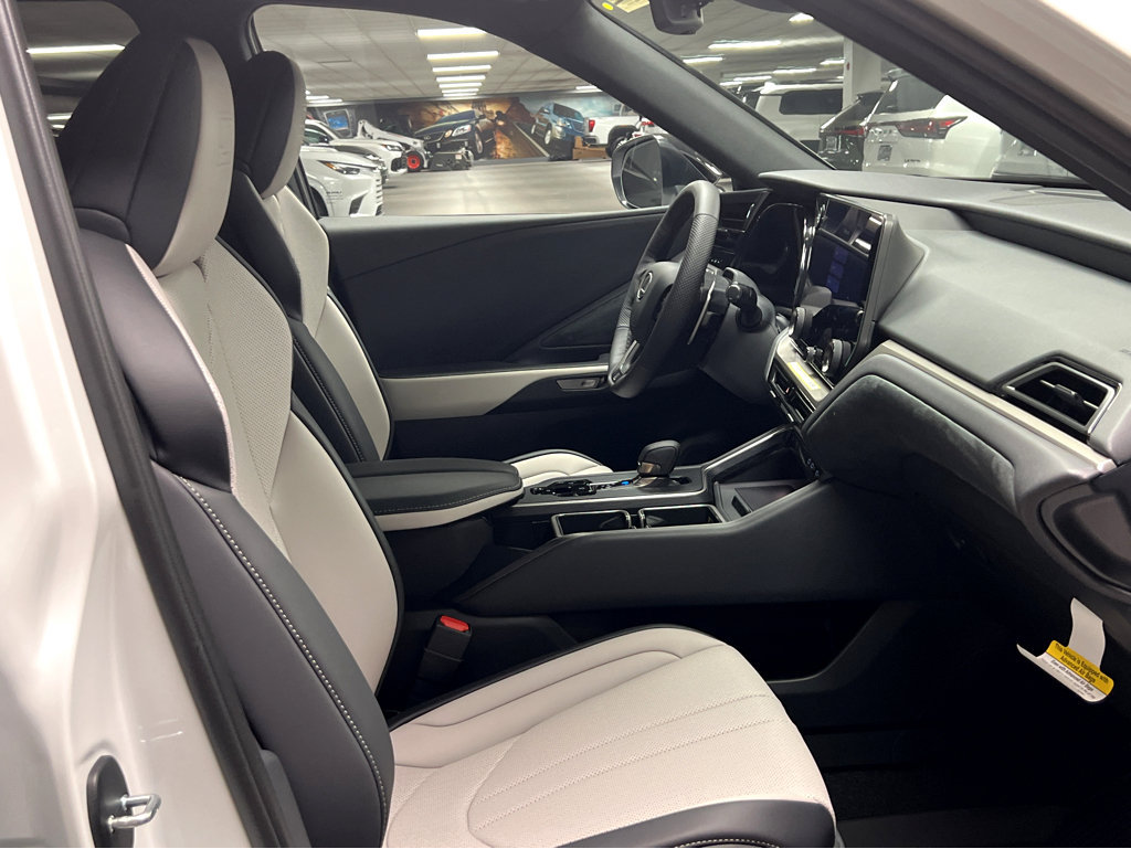 New 2026 Lexus TX 500h AWD w/ Technology Package image 24