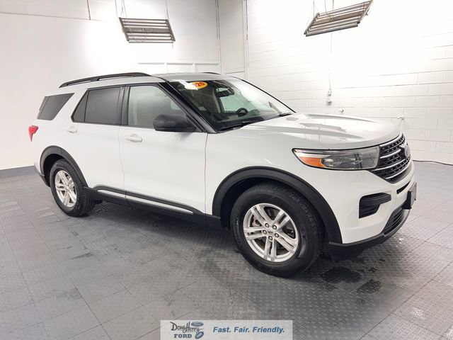 Used 2020 Ford Explorer XLT w/ Comfort Package image 3
