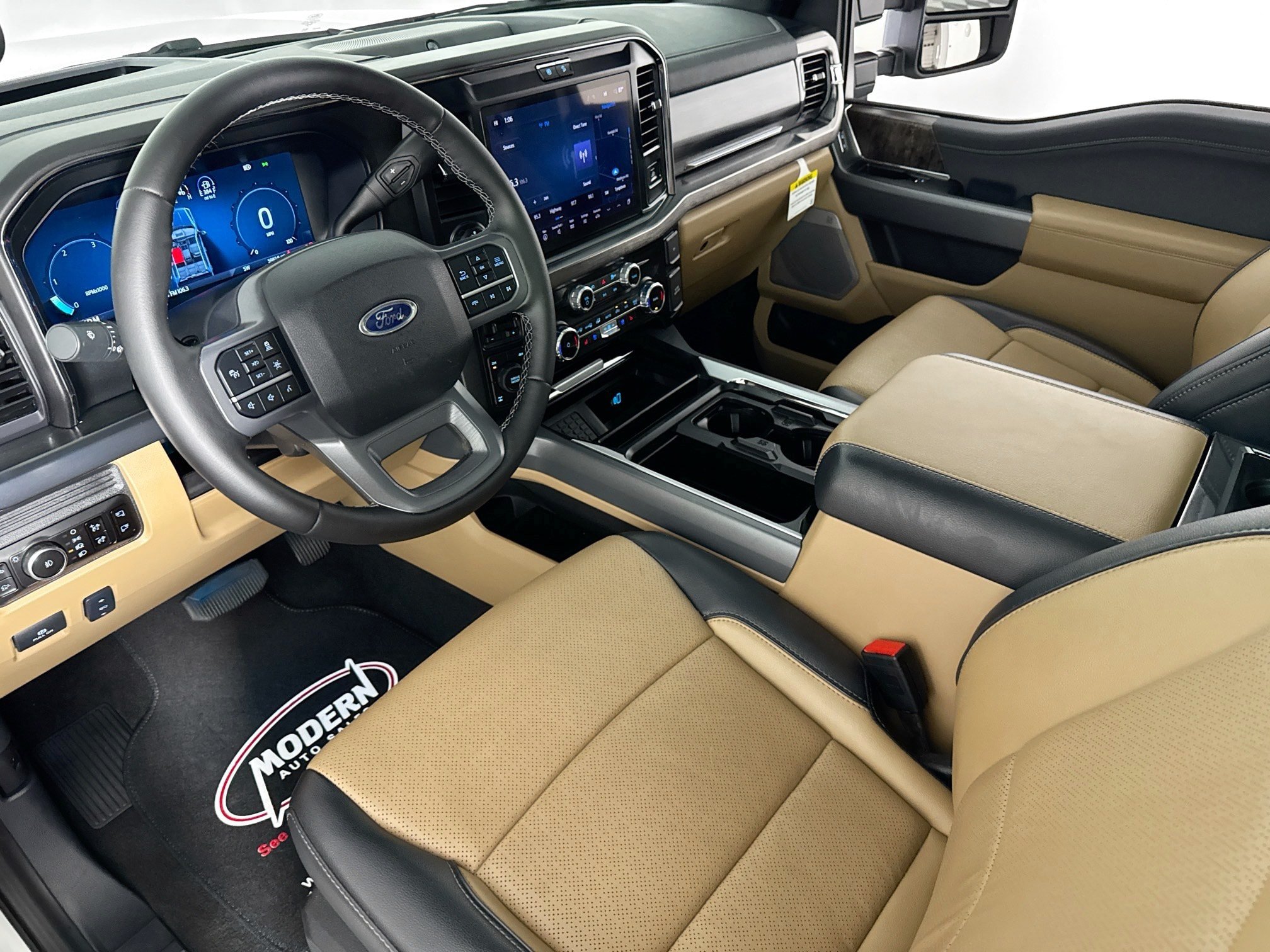 Used 2025 Ford F250 Lariat w/ Lariat Ultimate Package AWD/4WD image 8
