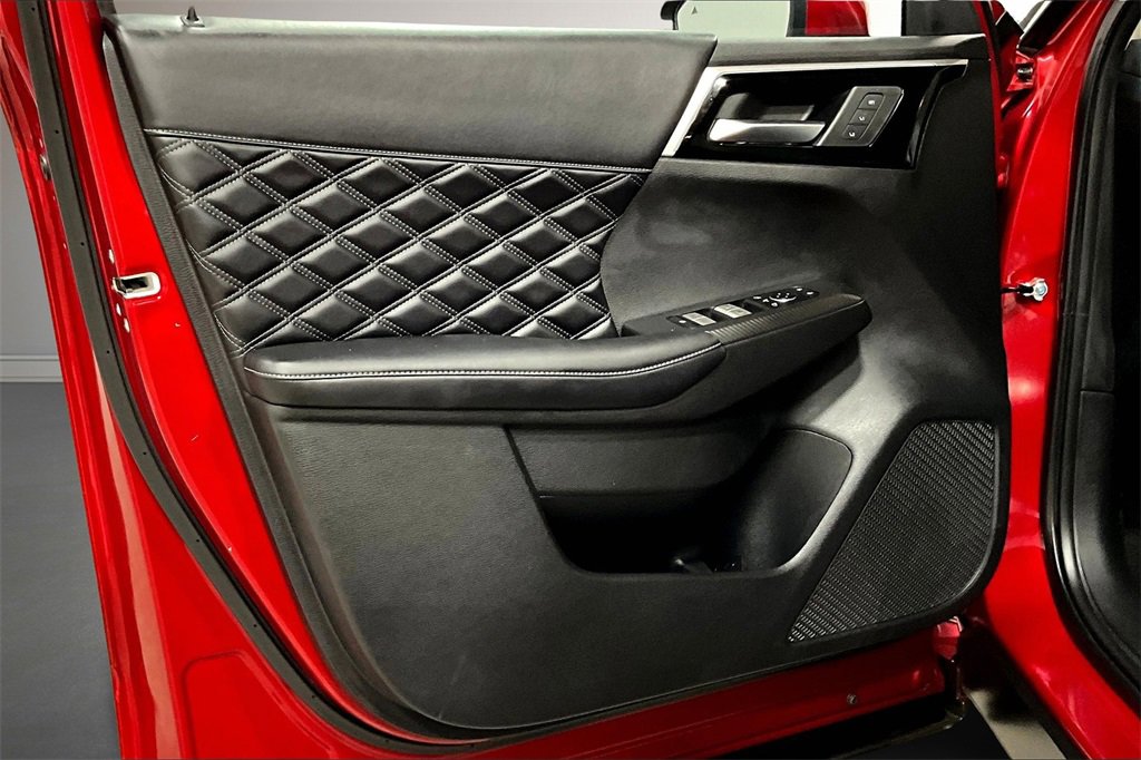 Used 2022 Mitsubishi Outlander SEL image 20