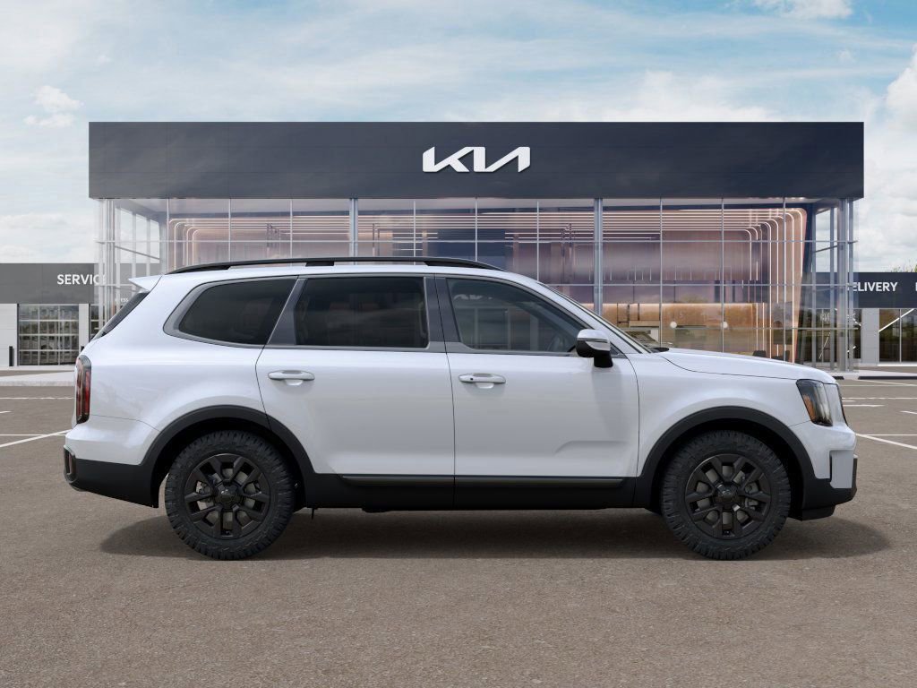 Used 2025 Kia Telluride AWD image 7