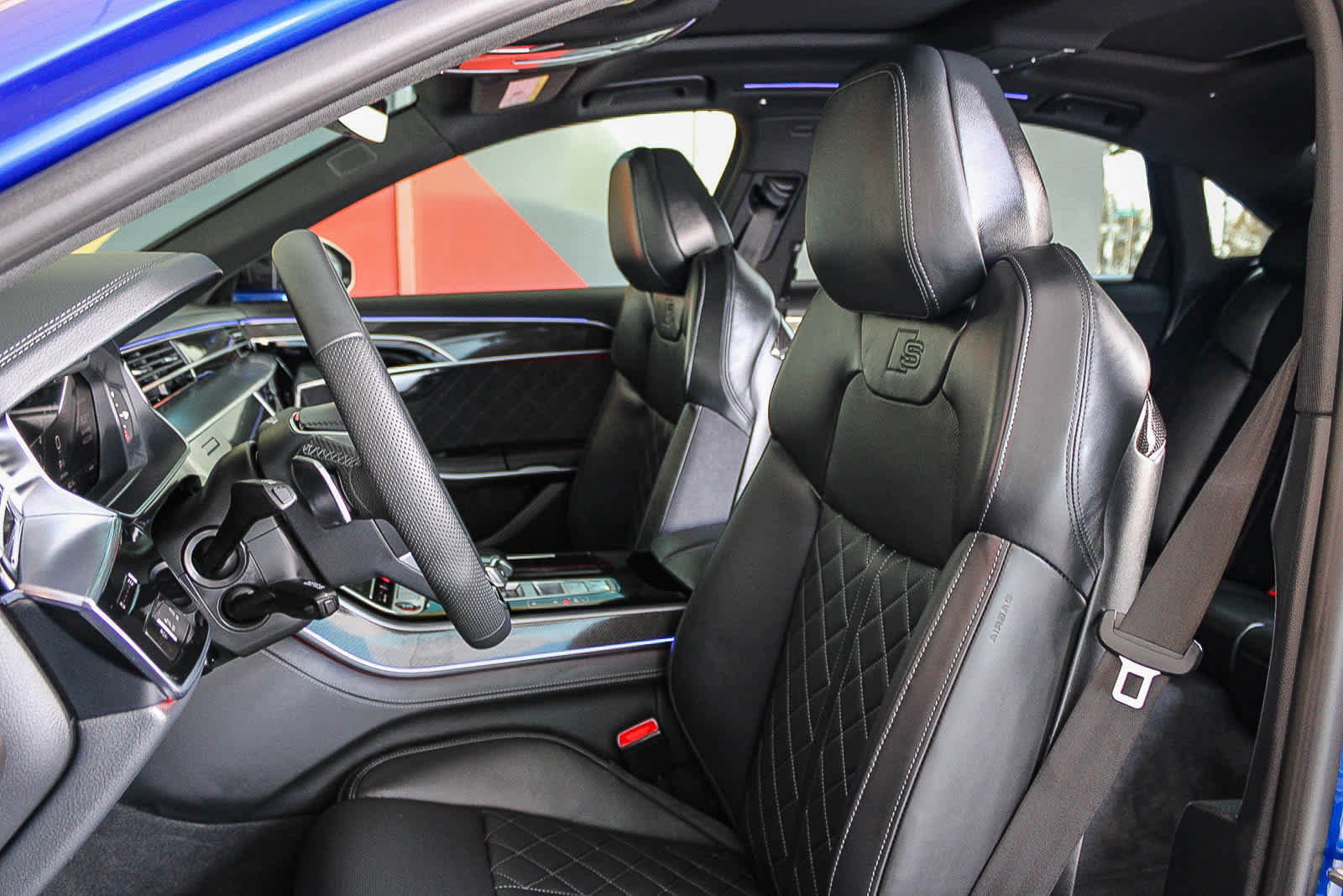 Used 2024 Audi S8 w/ S8 Black Optic Plus Package AWD/4WD image 17