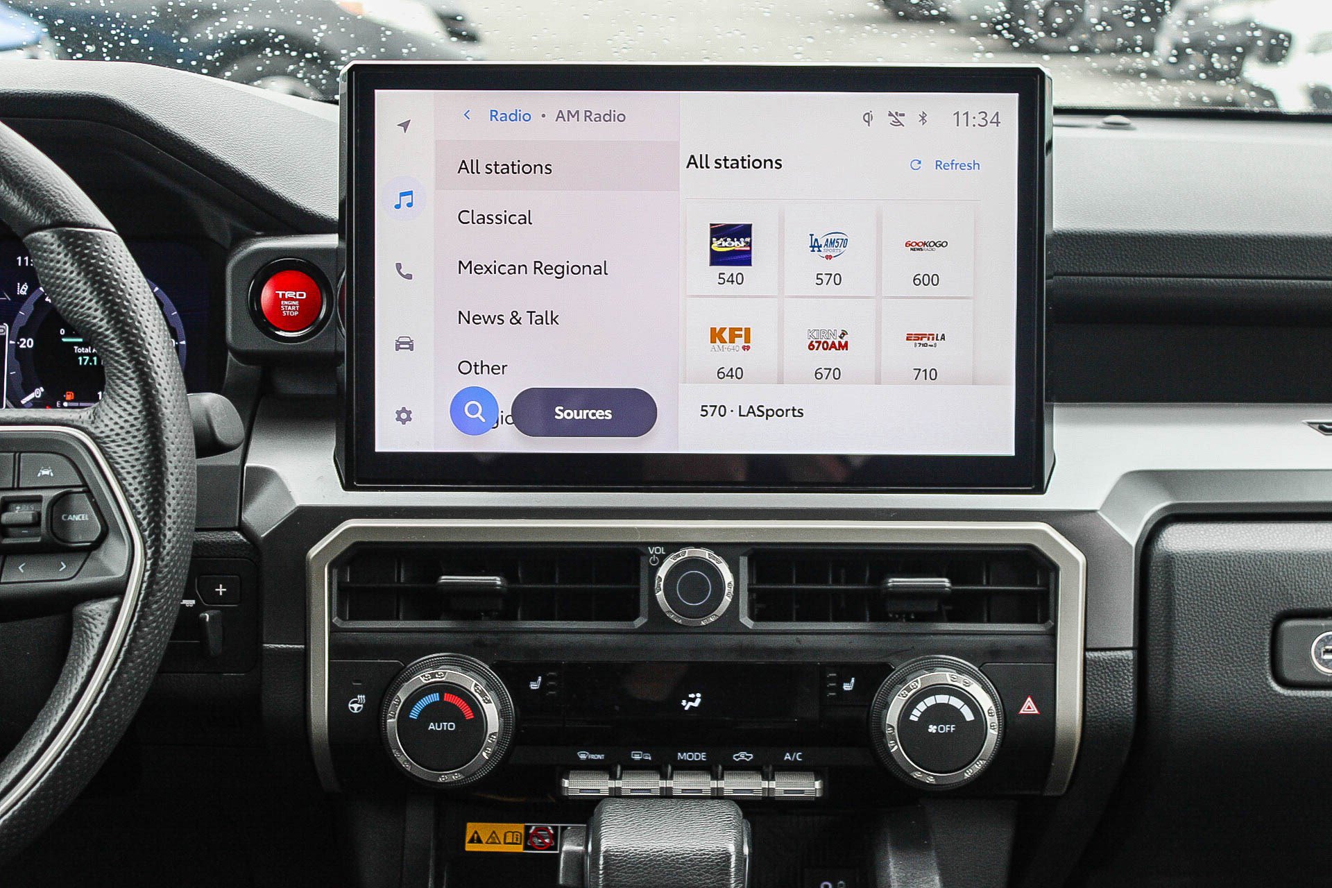 Used 2024 Toyota Tacoma TRD Off-Road image 14