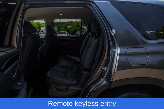 Used 2025 Honda Pilot EX-L image 26