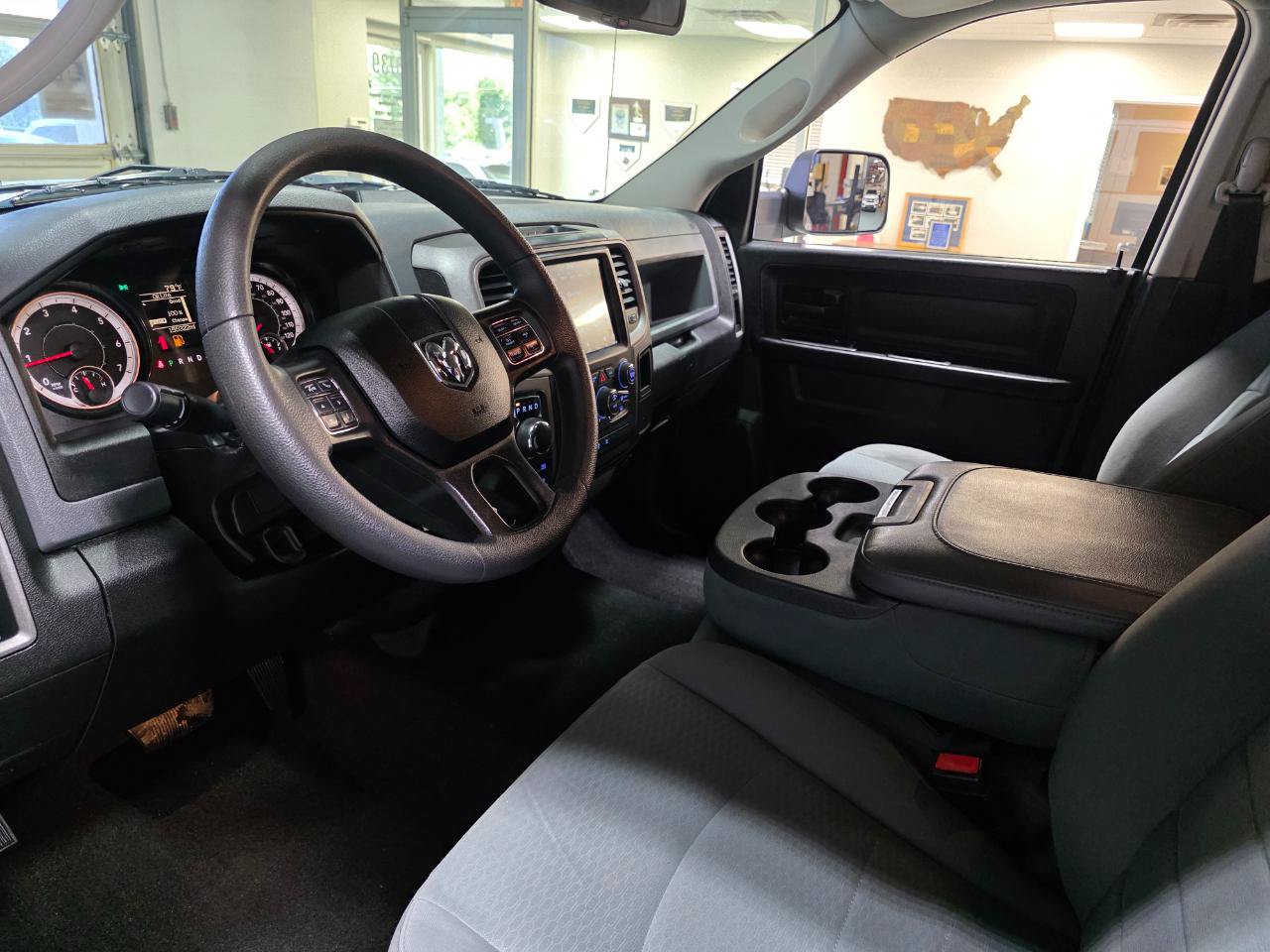 Used 2019 RAM 1500 Express w/ Express Value Package AWD/4WD image 16