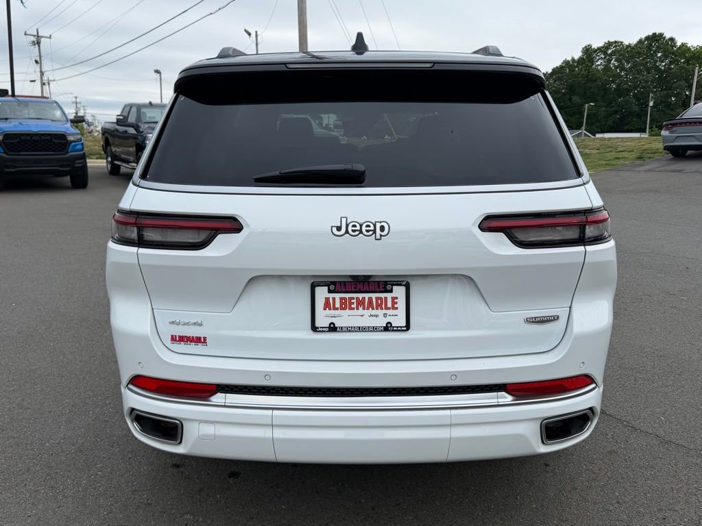 Used 2024 Jeep Grand Cherokee L Summit AWD/4WD image 4