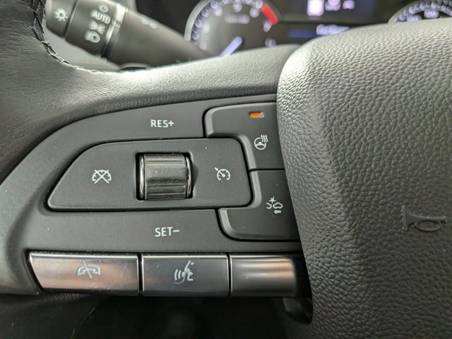 Certified 2022 Cadillac XT4 Premium Luxury w/ Enhanced Visibility Package image 8