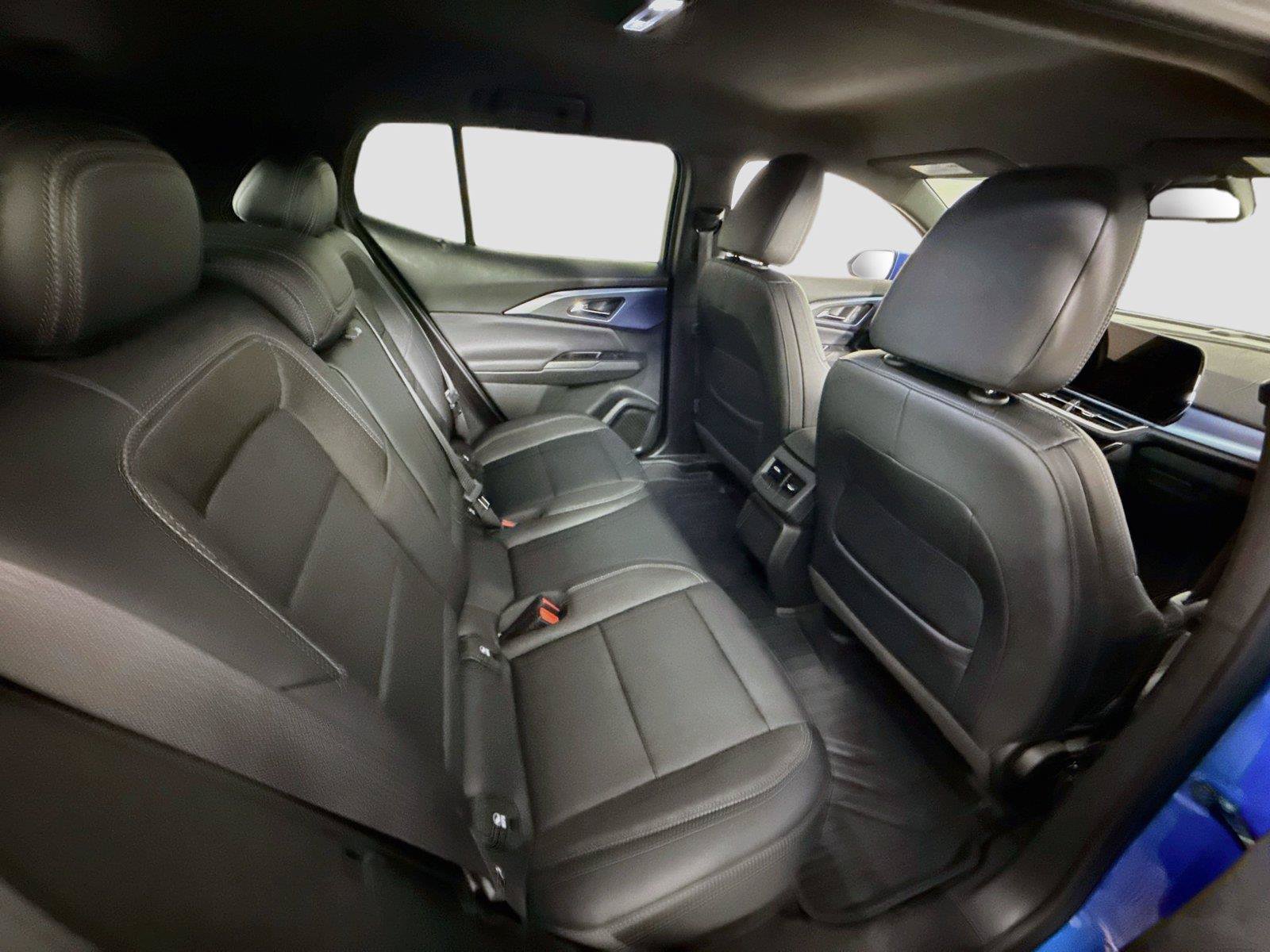 Used 2024 Chevrolet Equinox EV LT AWD/4WD image 19
