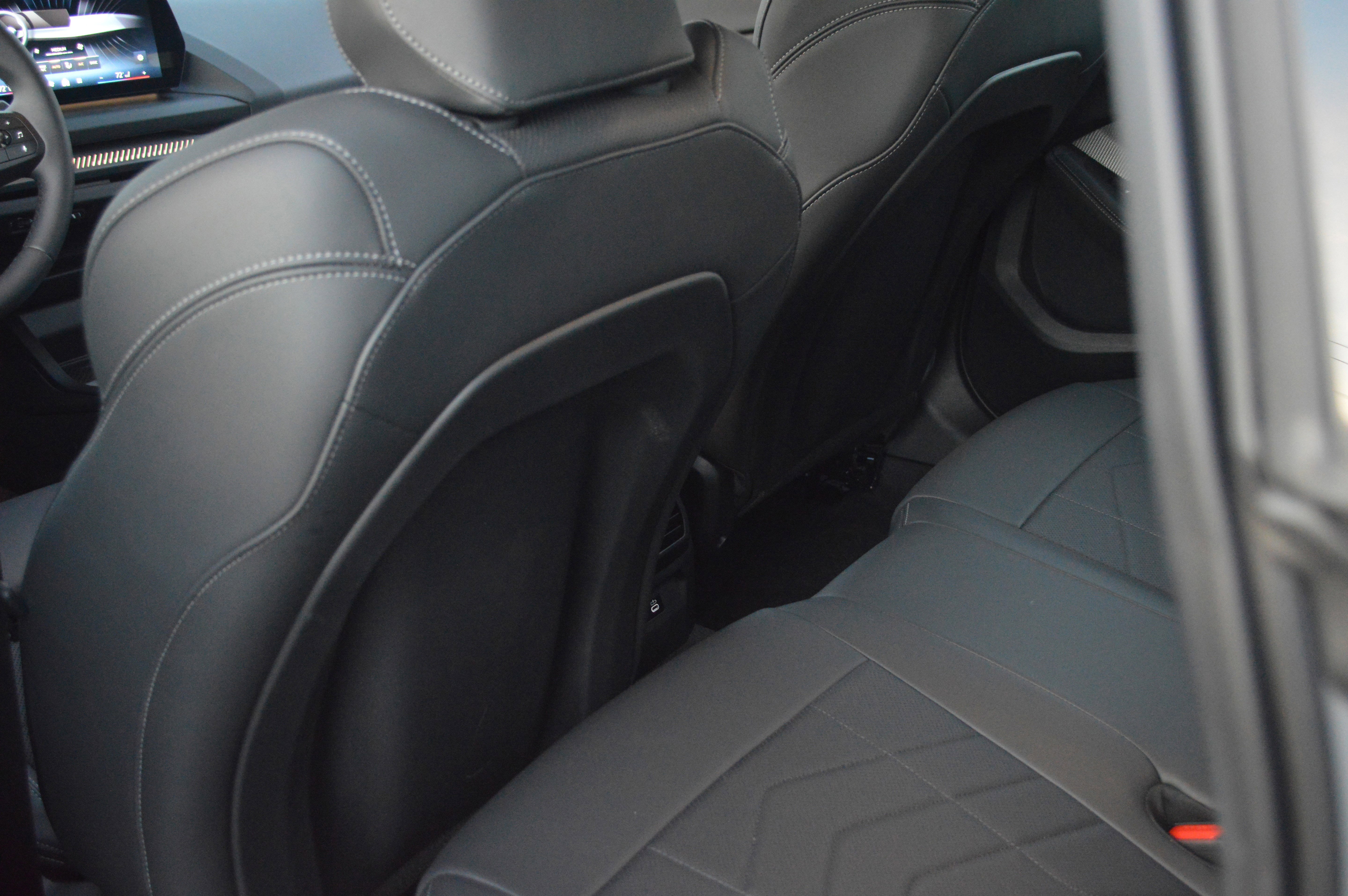 Used 2025 BMW 228i xDrive w/ Premium Package AWD/4WD image 29