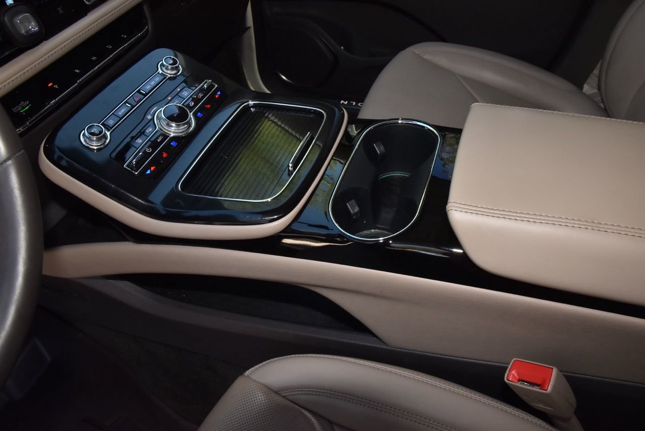 Used 2023 Lincoln Nautilus Reserve image 30