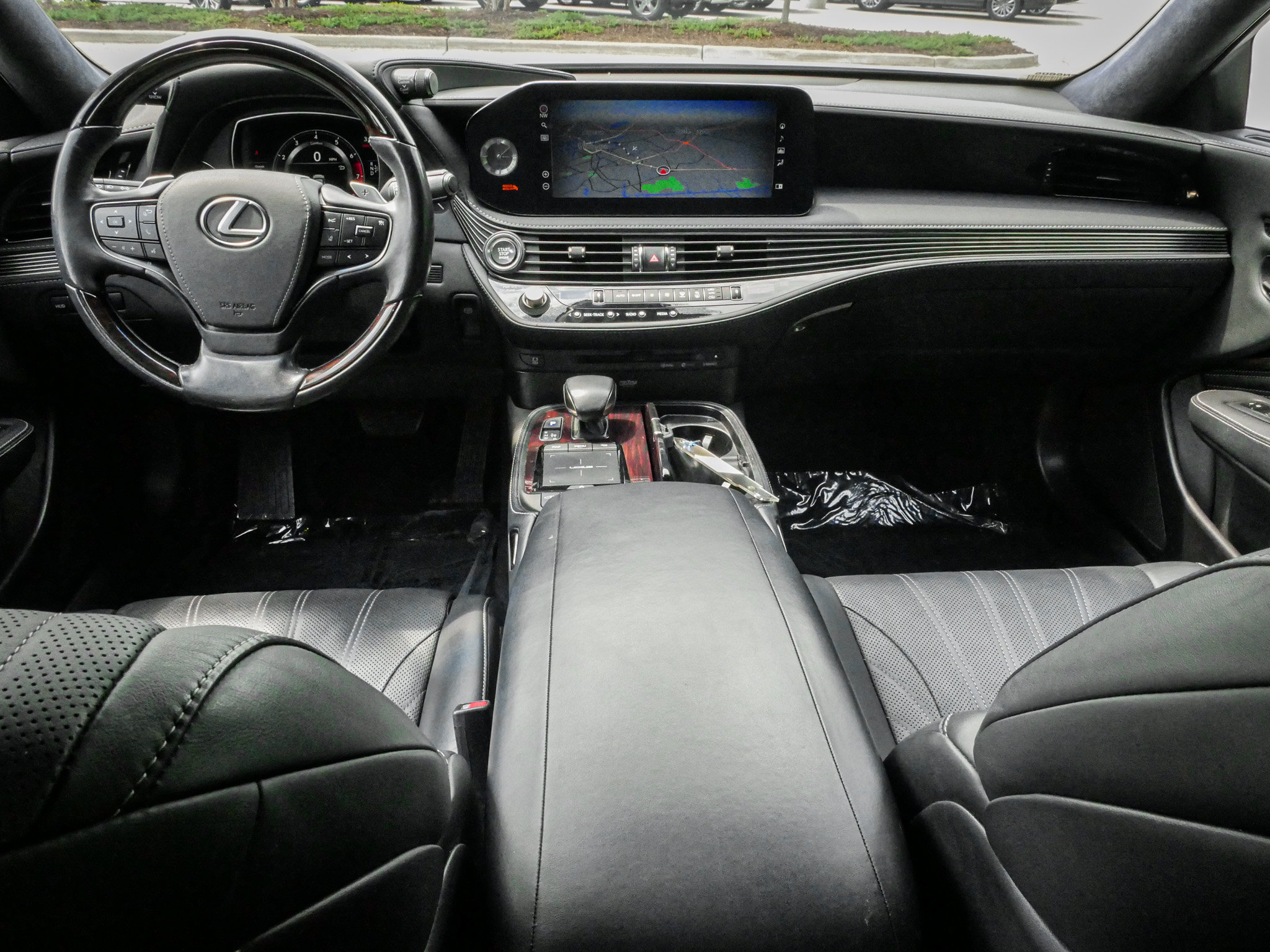 Used 2021 Lexus LS 500 w/ Interior Upgrade Package RWD image 29