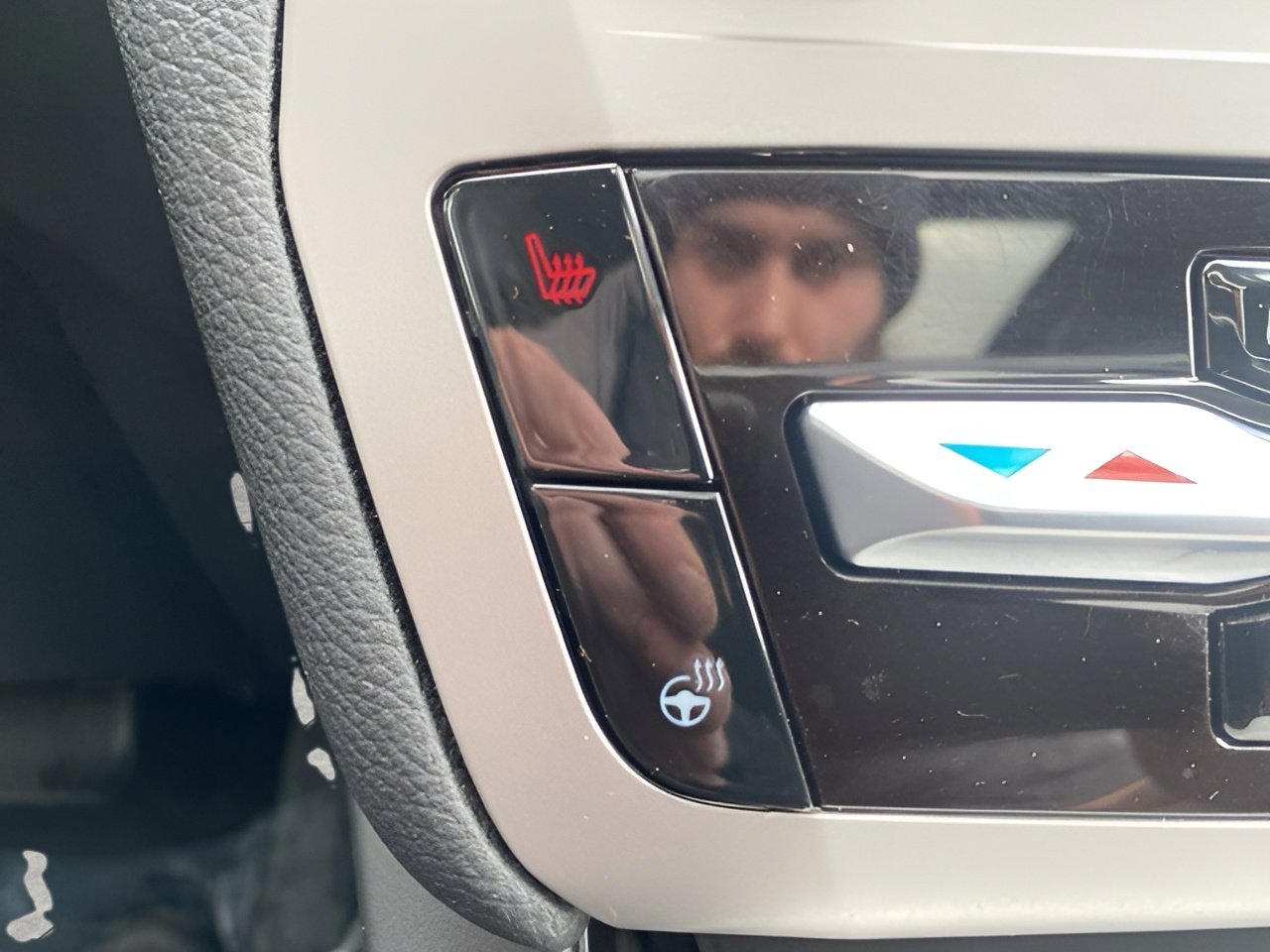 Certified 2023 Ford Explorer XLT w/ Equipment Group 202A image 23